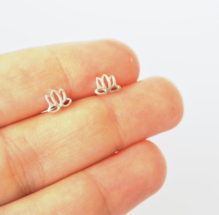 Mini Lotus Studs - Image 4
