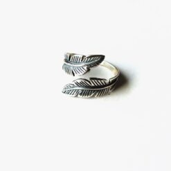 Double Feather Ring - Adjustable