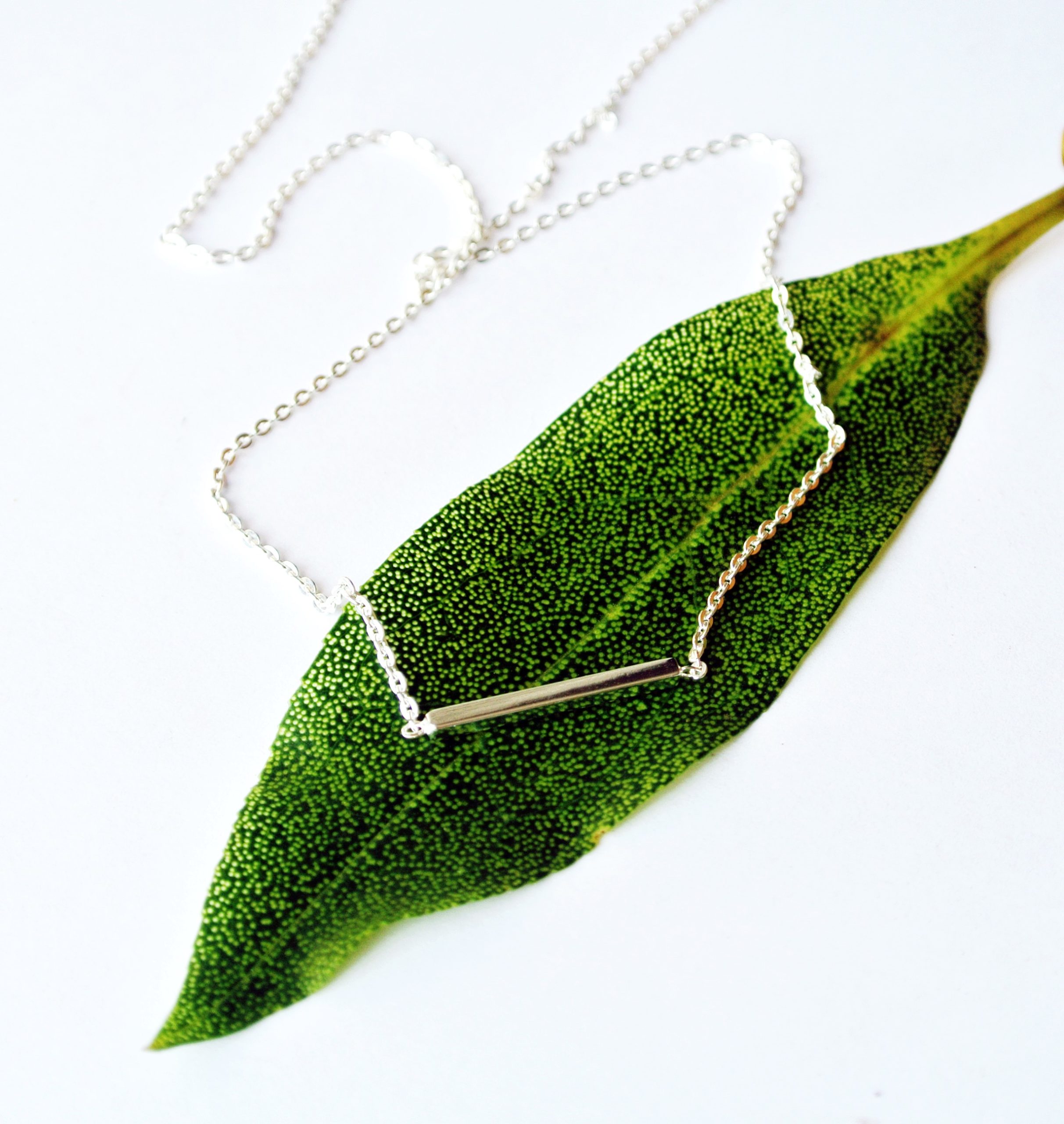 Small Simplistic Bar Necklace - Image 2