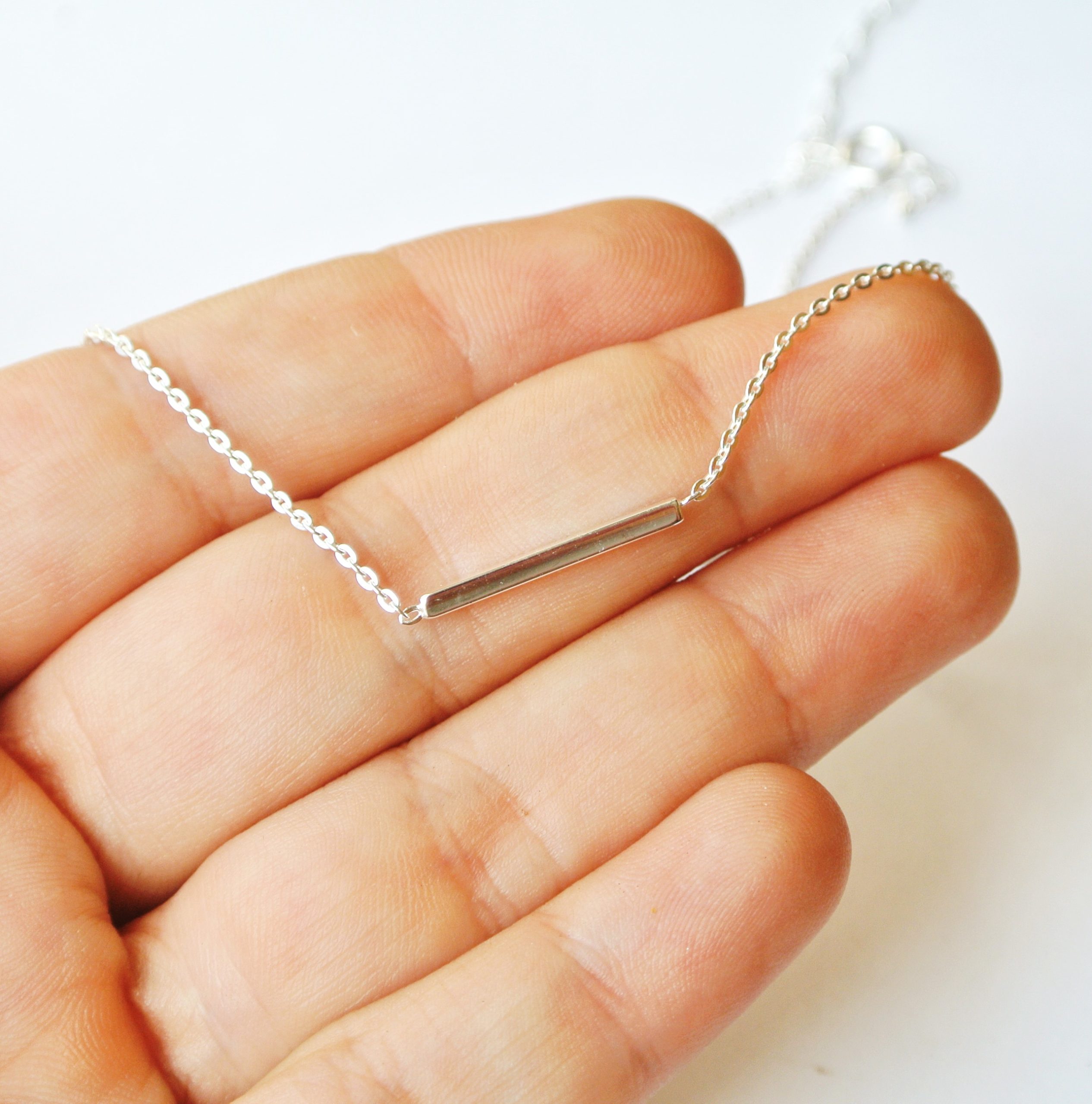 Small Simplistic Bar Necklace - Image 4