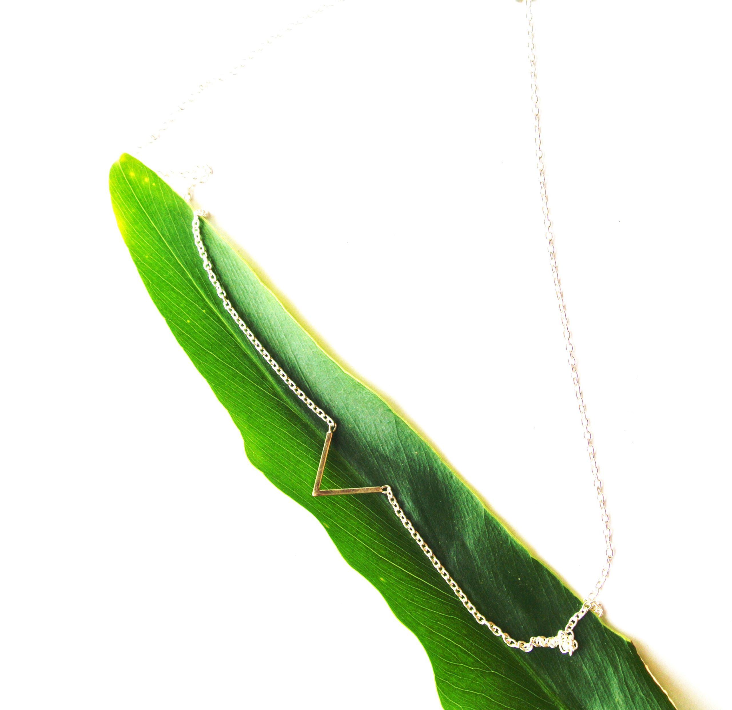 V Shaped Necklace - Image 4
