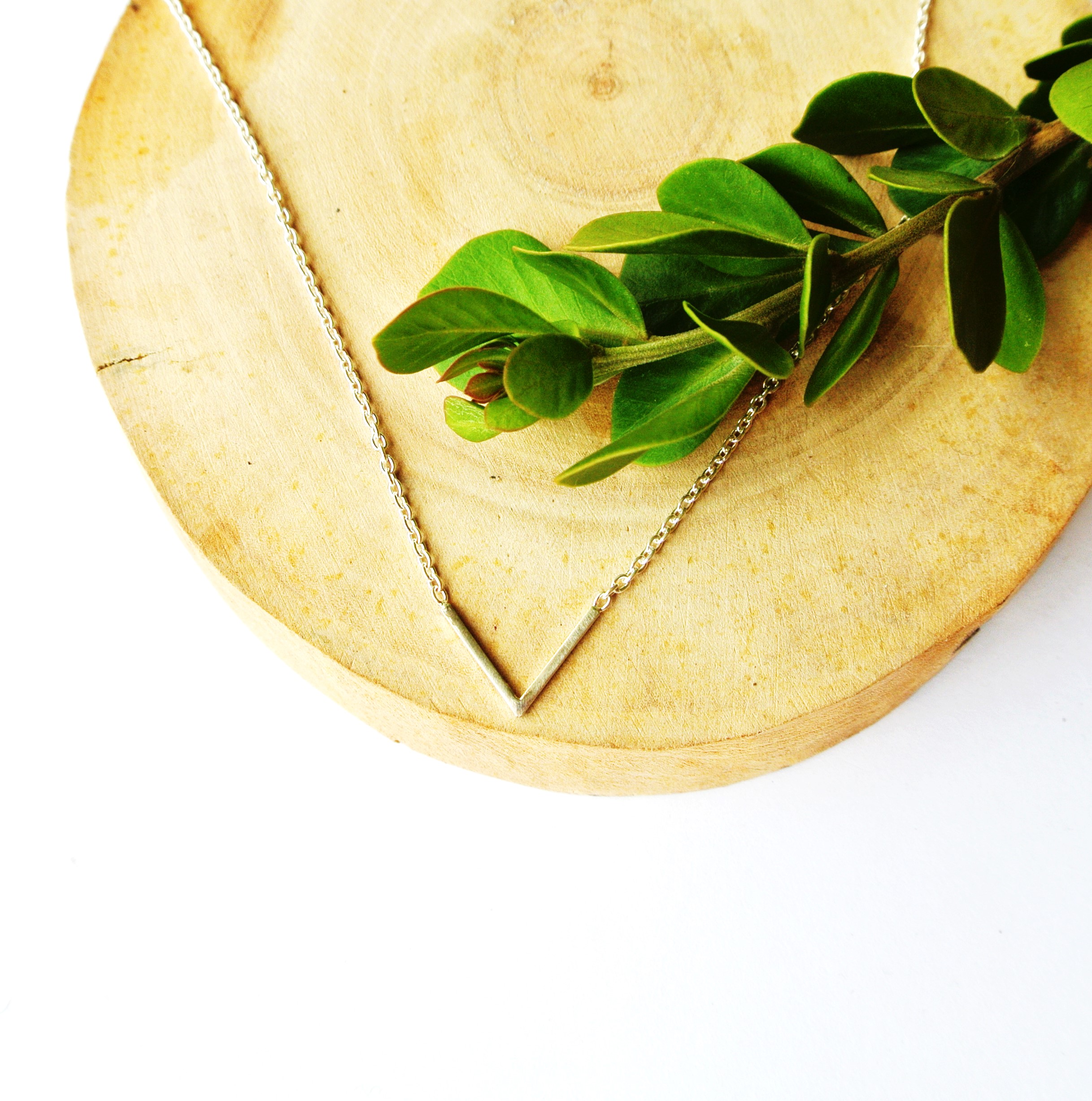 V Shaped Necklace - Image 2