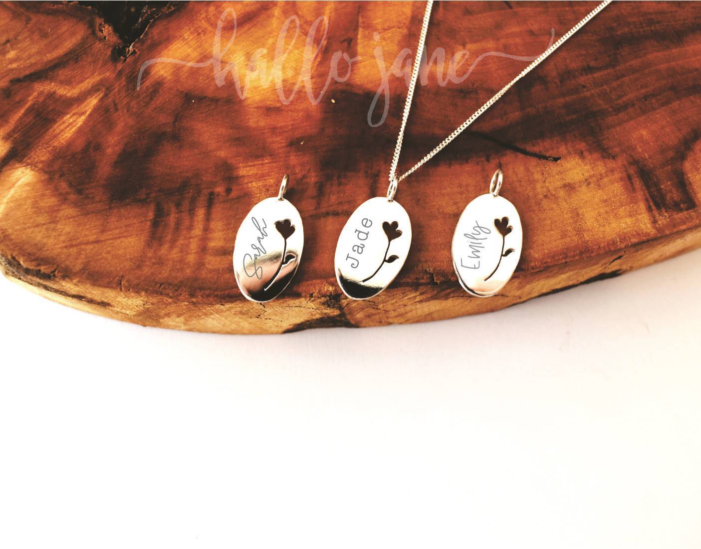 Flower Cut Out Name Necklace - Image 2