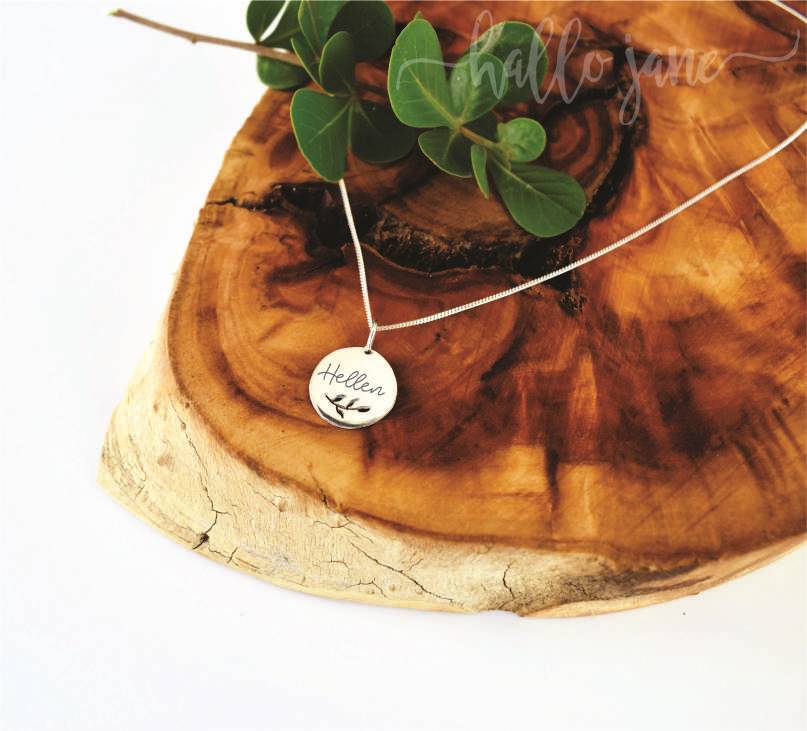 Leaf Cut Out Name Disc Necklace - Image 11