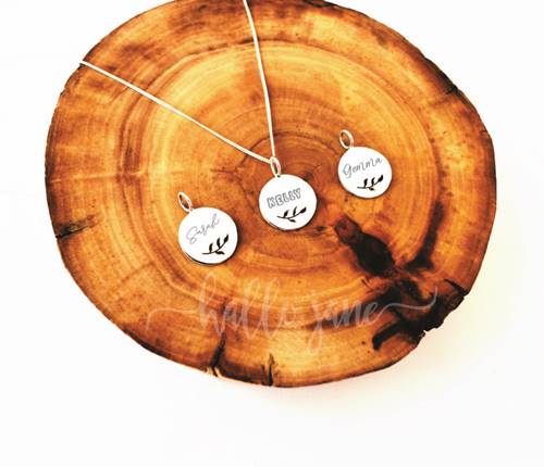 Leaf Cut Out Name Disc Necklace - Image 7
