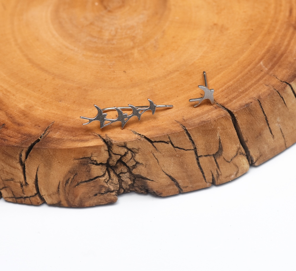 Swallows Crawler and Stud Combo - Image 4