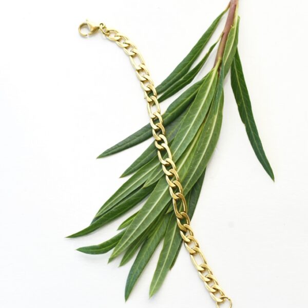 Gold Figaro Bracelet – Bold Minimal Statement– 18K Gold Waterproof