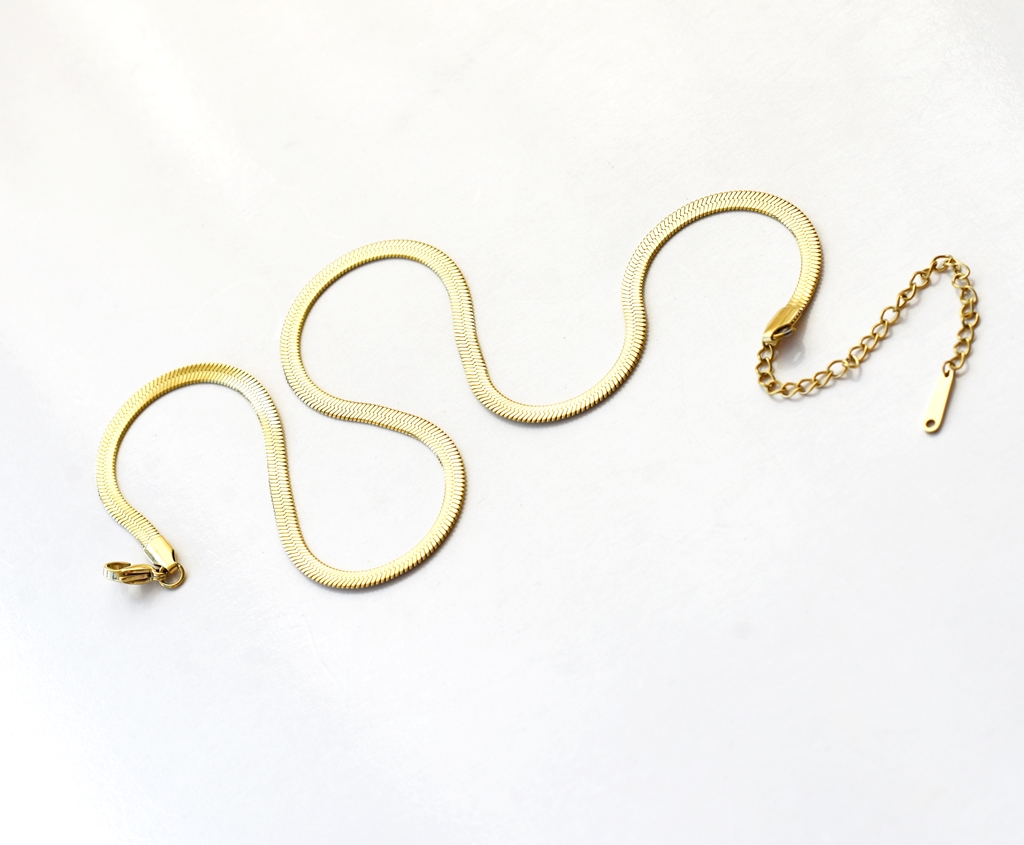 Classic Herringbone Necklace – 14K Gold Waterproof - Image 6