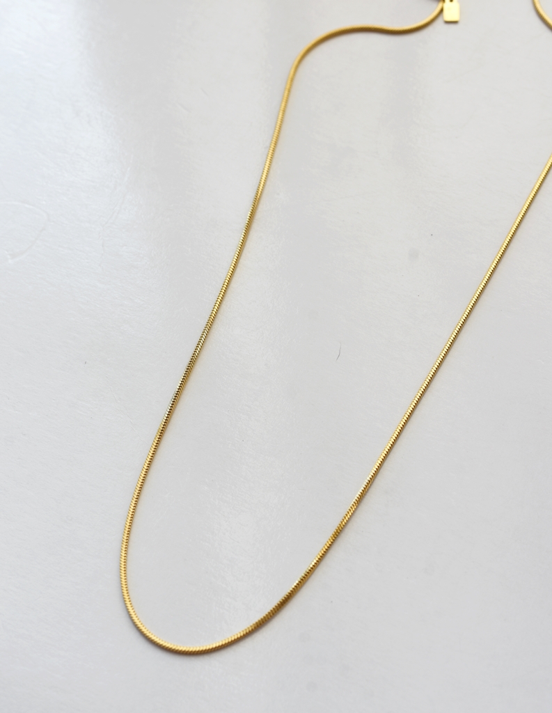 Luxe Snake Chain Necklace – 14K Gold Waterproof - Image 4