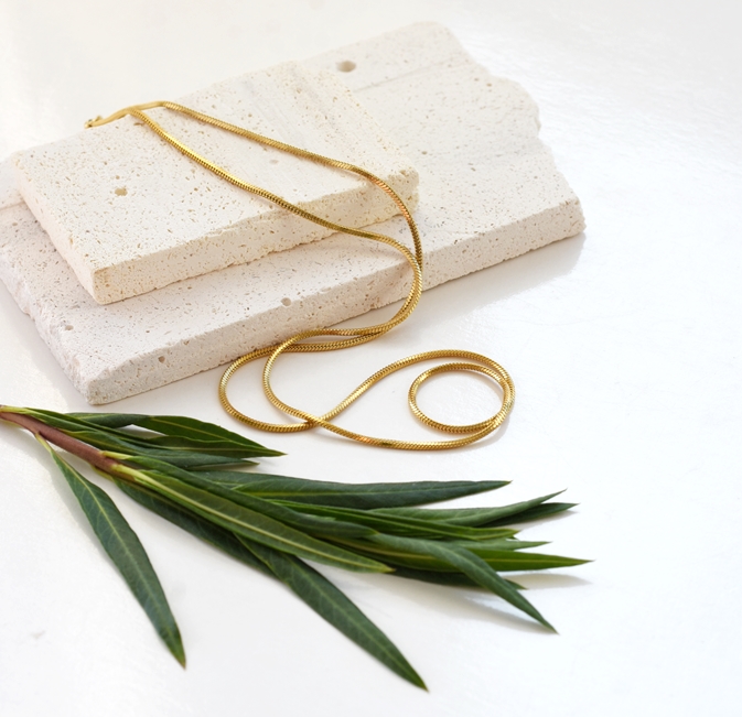 Luxe Snake Chain Necklace – 14K Gold Waterproof