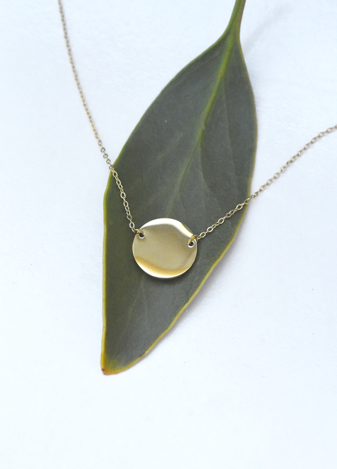 Modern Floating Disc Necklace – 14K Gold Waterproof - Image 7