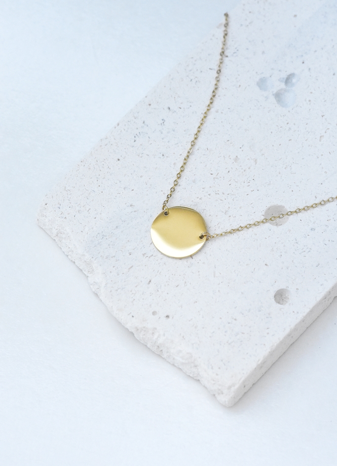Modern Floating Disc Necklace – 14K Gold Waterproof