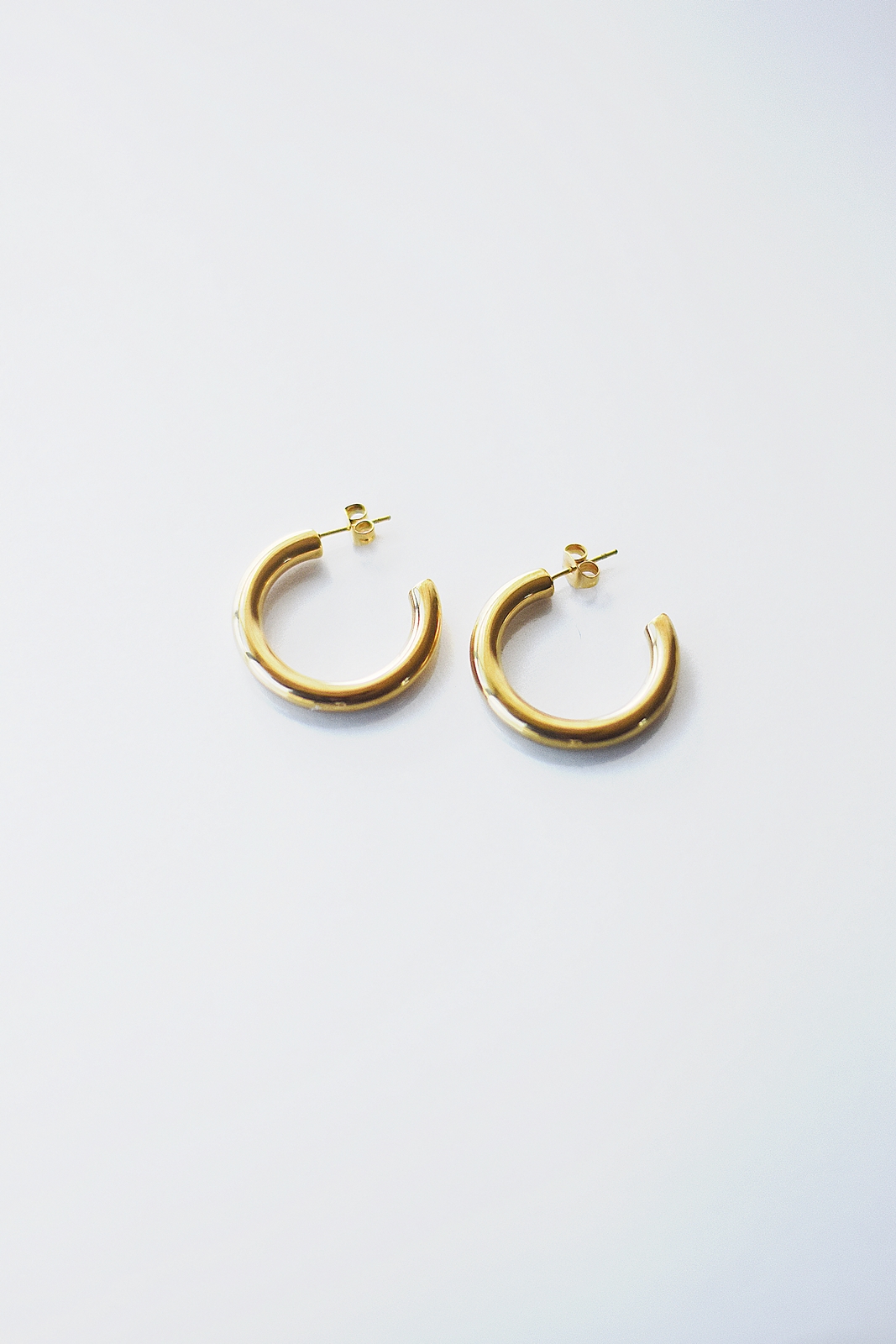 Classic Plain Jane Gold Hoops 25mm – 18K Gold Waterproof Earrings - Image 5