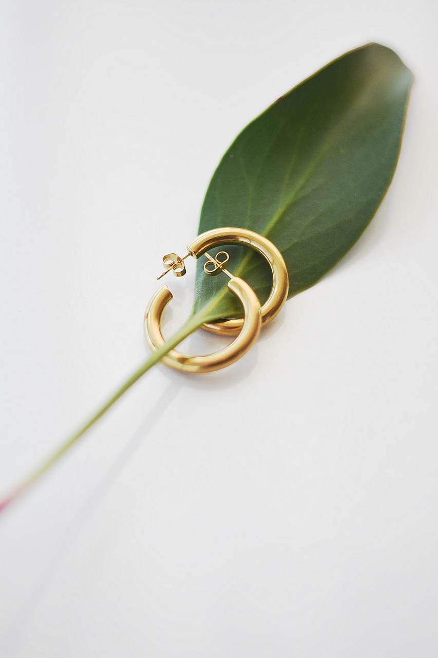Classic Plain Jane Gold Hoops 25mm – 18K Gold Waterproof Earrings - Image 4