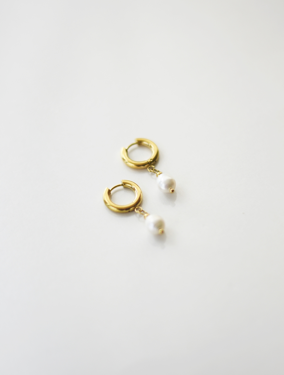 Baroque Pearl Hoops – 18K Gold Waterproof Earrings - Image 3
