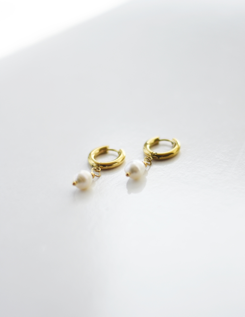 Baroque Pearl Hoops – 18K Gold Waterproof Earrings - Image 5