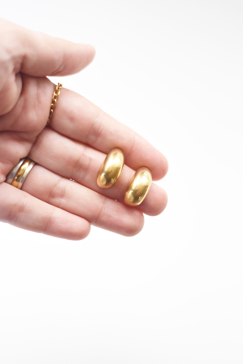 Bold Crescent Hoops - 18k Gold Waterproof earrings - Image 2