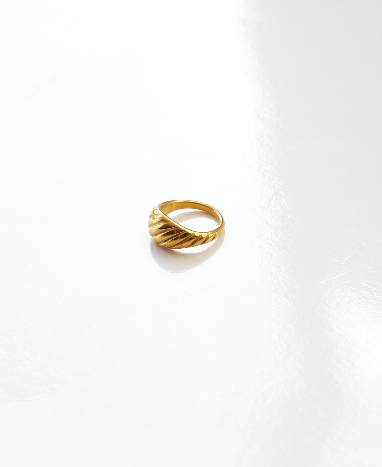 Twisted Dome Statement Ring – 18K Gold Waterproof - Image 4