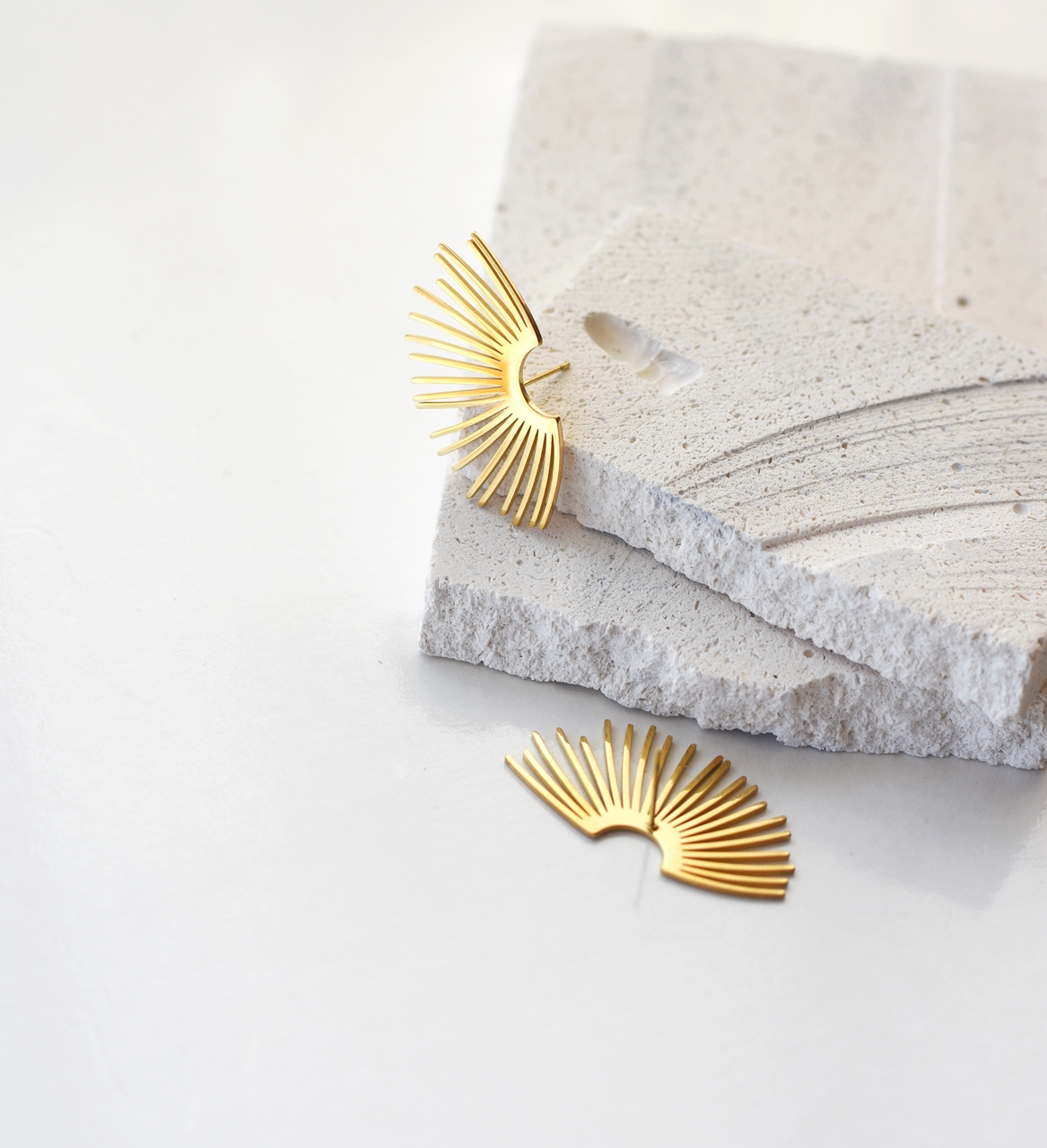 Sunburst Statement Studs – 18K Gold Waterproof Earrings - Image 4