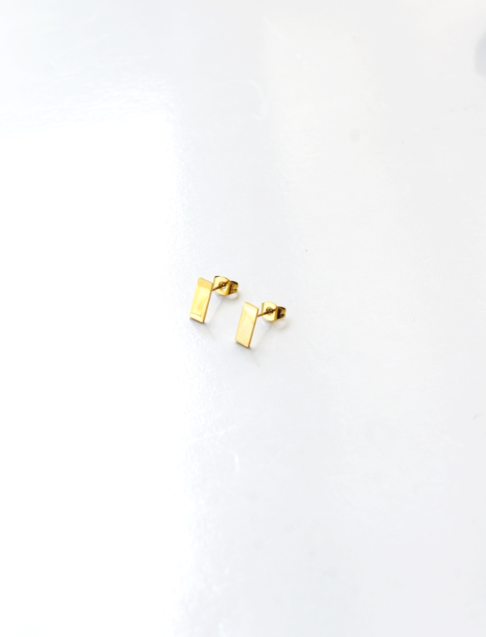 Flat Bar Studs - Waterproof Gold - Image 7