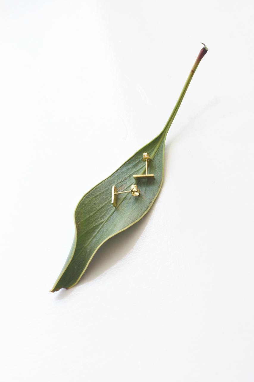 Flat Bar Studs - Waterproof Gold - Image 4