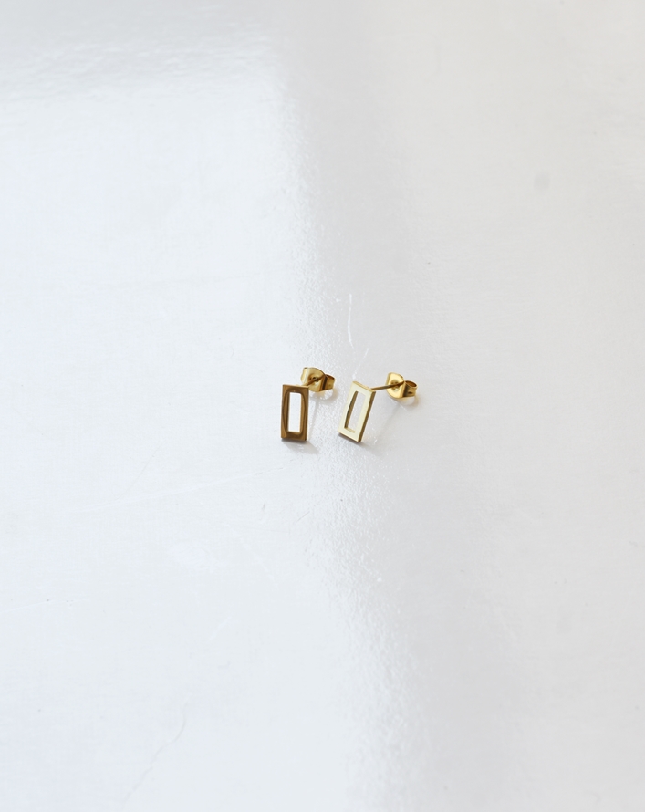 Outline Rectangle Studs – 18K Gold Waterproof Earrings - Image 4