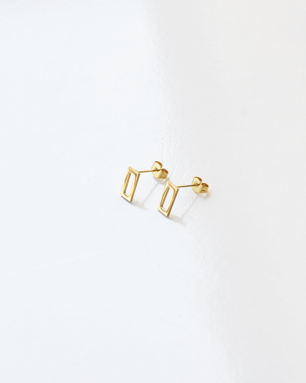 Outline Rectangle Studs – 18K Gold Waterproof Earrings - Image 2