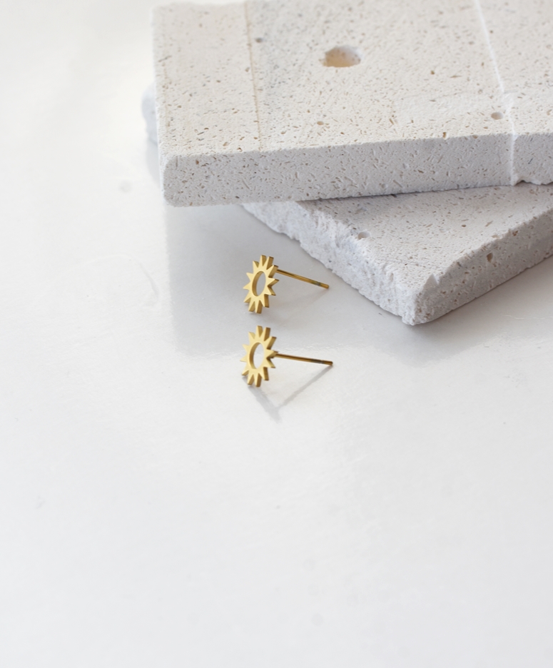 Little Sunburst Studs – 18K Gold Waterproof Earrings - Image 2
