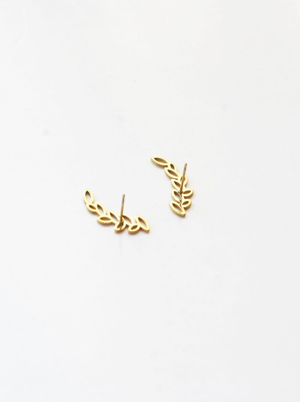 Elegant Curved Leaf Crawlers – 18K Gold Waterproof Stud earrings - Image 7