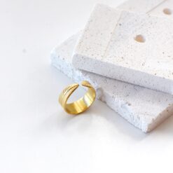 Leaf Wrap Ring – 18K Gold Waterproof