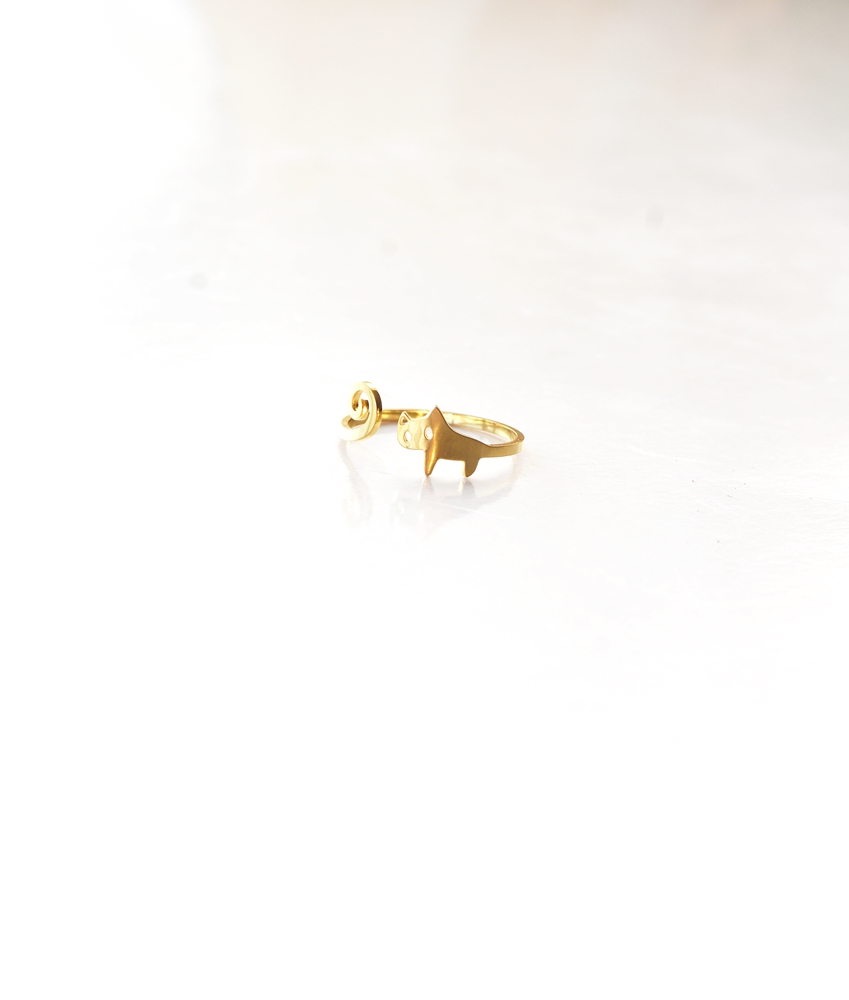 Quirky Cat Ring – 18K Gold Waterproof