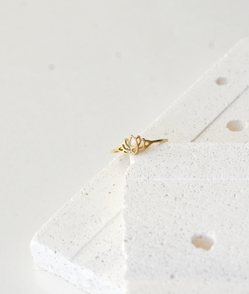 Delicate Lotus Ring – 18K Gold Waterproof - Image 4