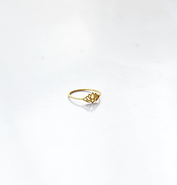 Delicate Lotus Ring – 18K Gold Waterproof - Image 2