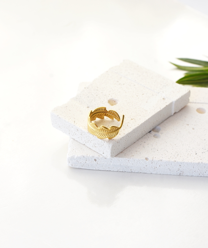 Feather Wrap Ring – 18K Gold Waterproof - Image 3