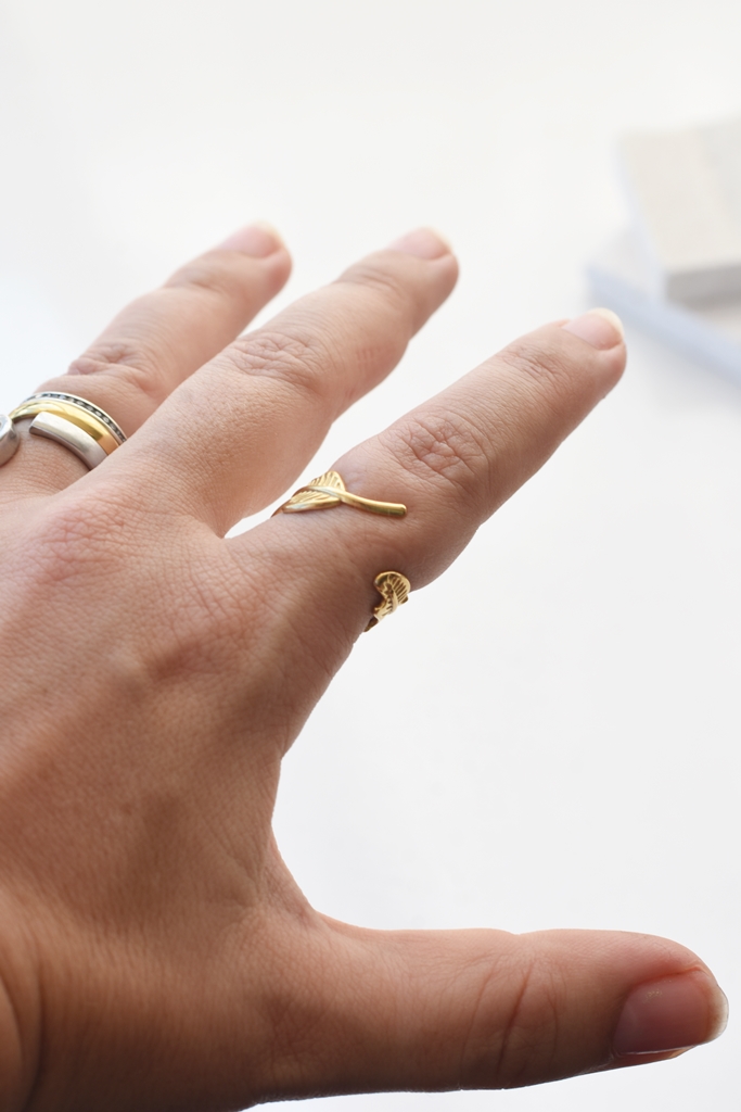 Feather Wrap Ring – 18K Gold Waterproof - Image 10