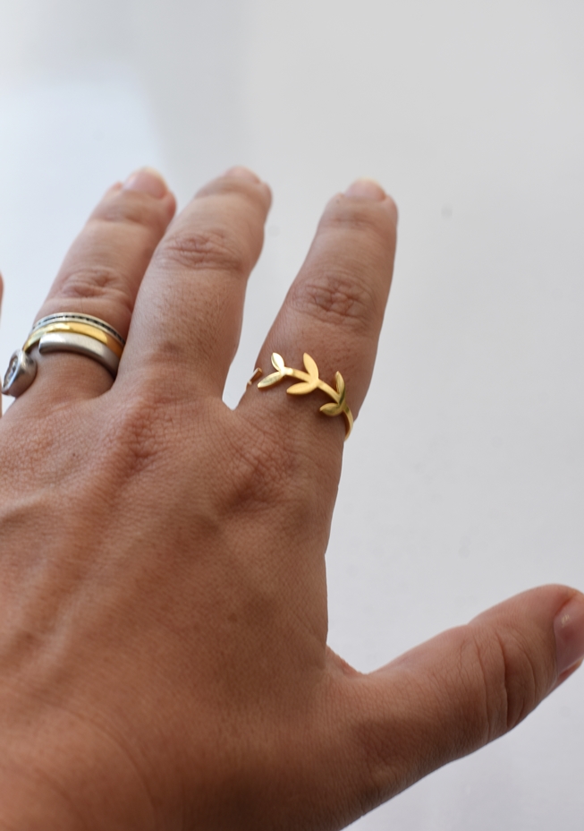 Botanical Leaf Ring – 18K Gold Waterproof - Image 10